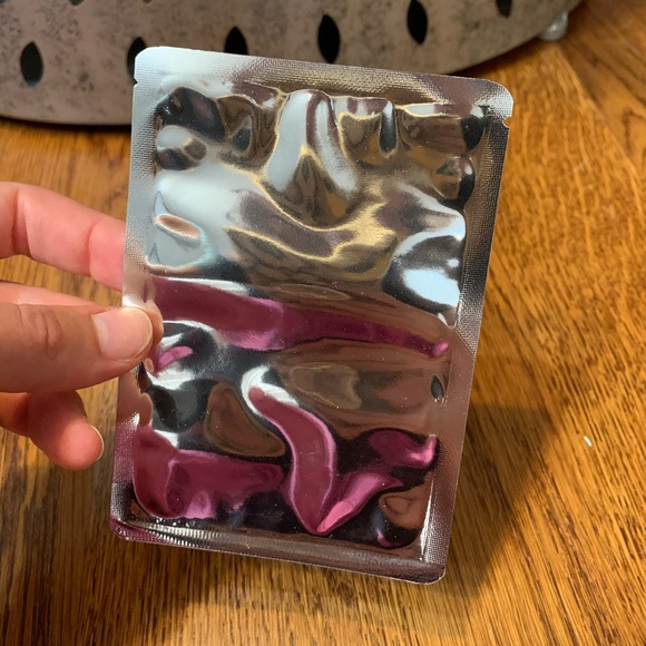 Black Nail Polish Stickers with Sparkles - Picture 4 of 4